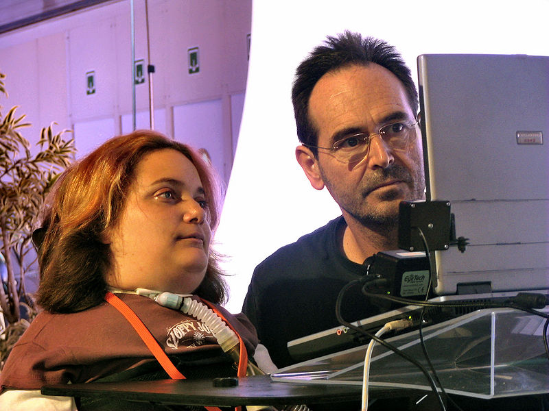File:Sarah and Mick.jpg