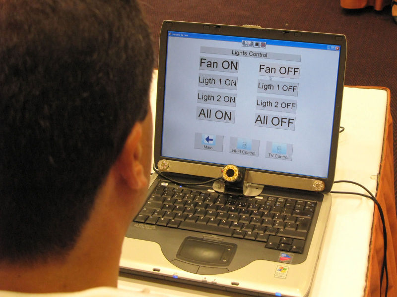 File:COGAIN2008-Magic-Key-environmental-control.jpg