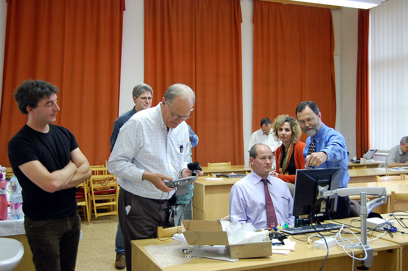File:COGAIN-CIE-technical-committee-making-measurements.jpg