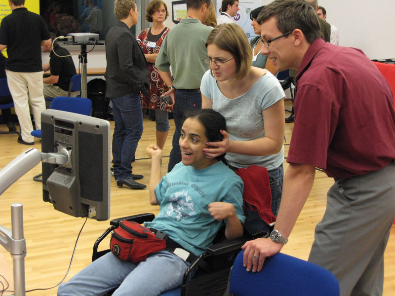 File:COGAIN2007 playing-with-eye-control.jpg